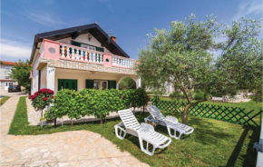 Awesome Home In Privlaka With Wifi